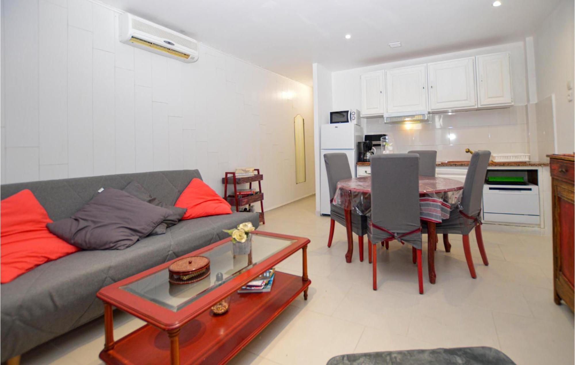 Cozy Apartment In Propriano With Kitchen Eksteriør billede